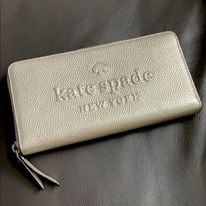 NWT Kate Spade Newyork leather Wallet